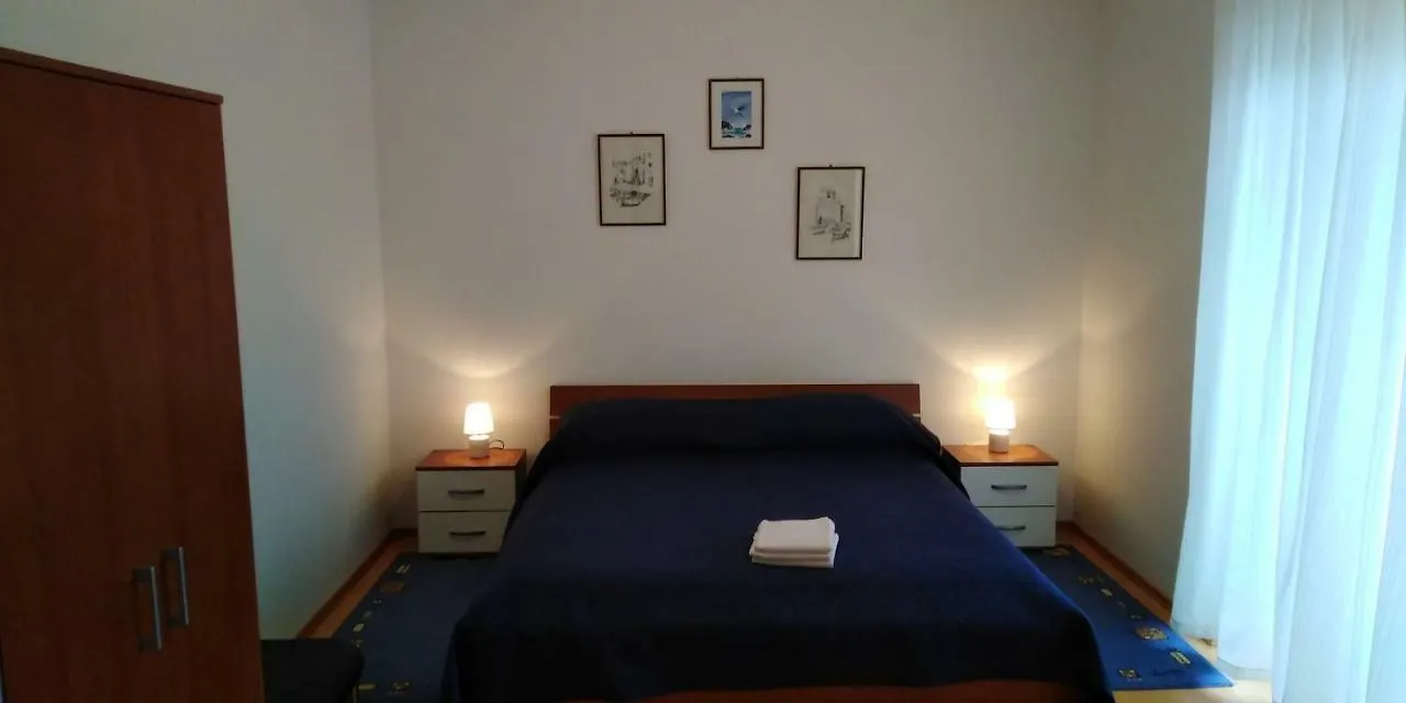 Apartman Hortensia Kids Friendly Apartment Tar-Vabriga 0*,  Croatia