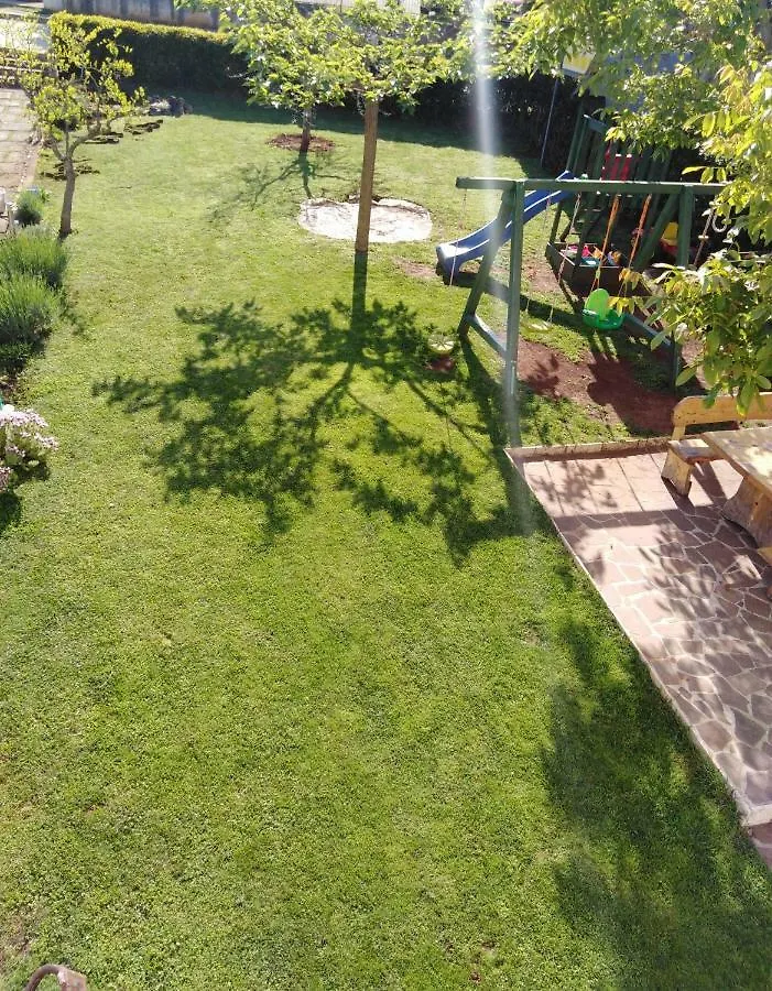 Apartman Hortensia Kids Friendly Apartment Tar-Vabriga